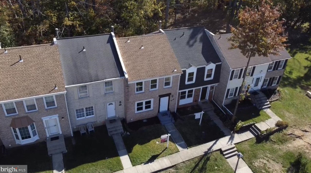 2001 Mayflower Dr, Woodbridge VA  22192-2322 exterior