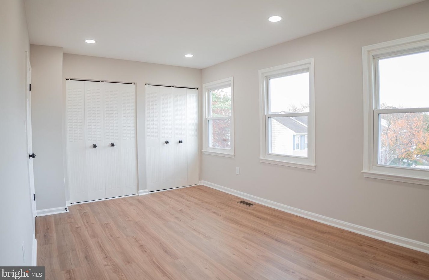 2001 Mayflower Dr, Woodbridge VA  22192-2322 exterior