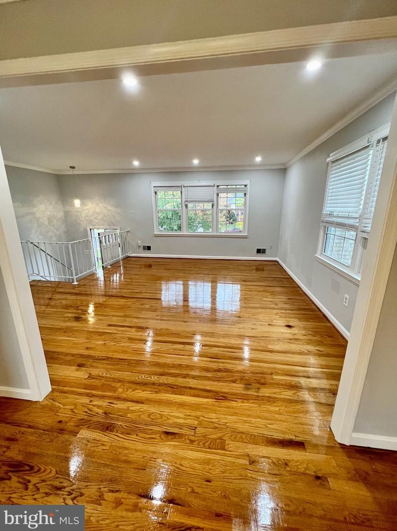 9517 Bonair Dr, Manassas, VA 20109