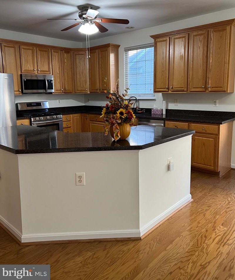 12823 Arnot Ln, Bristow, VA 20136