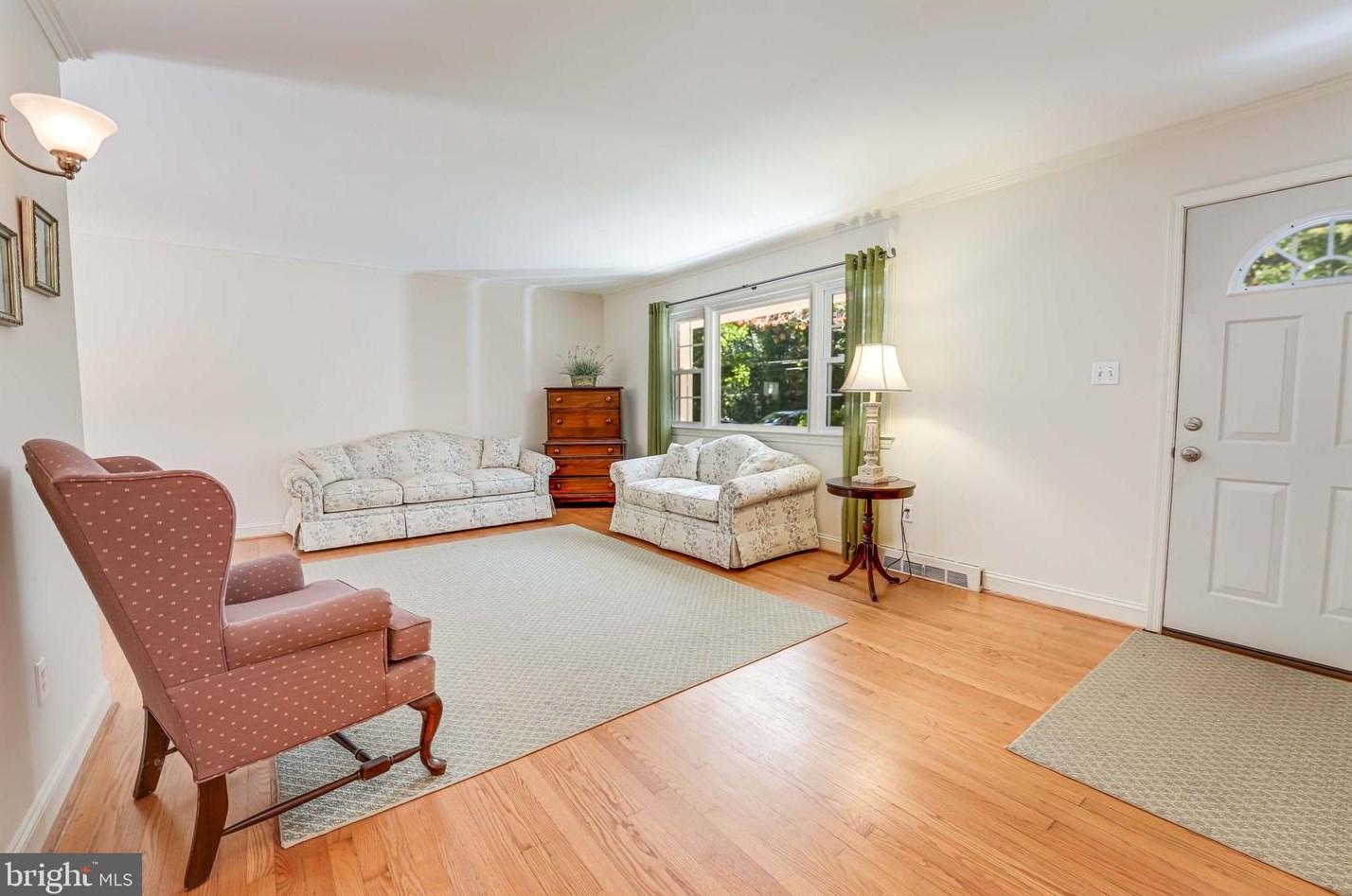 13707 Van Doren Rd, Manassas, VA 20112