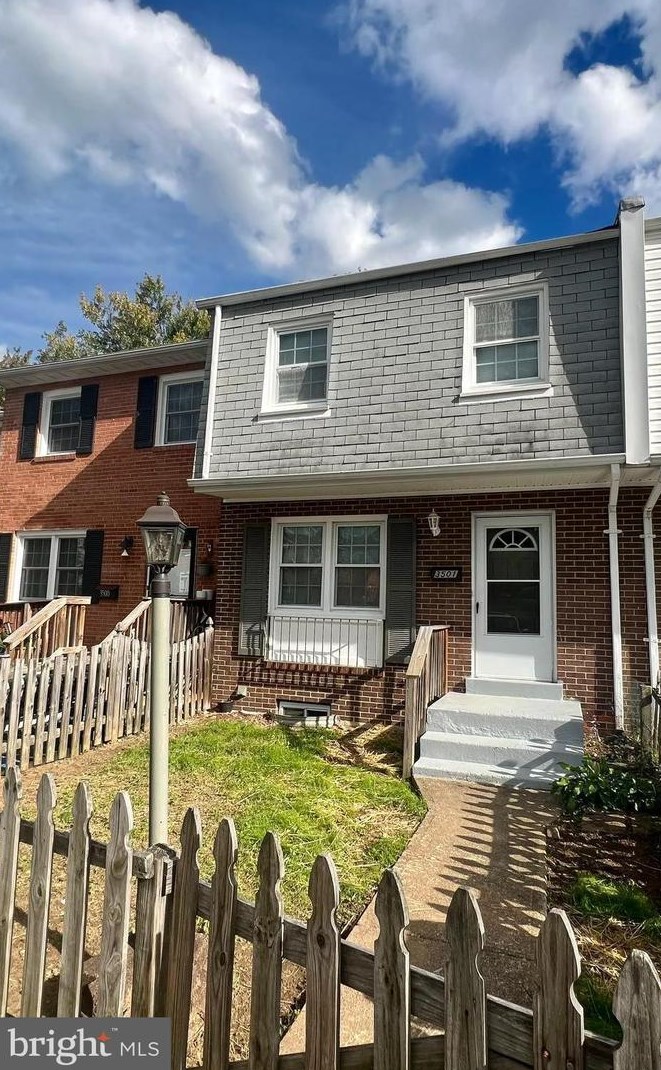 3501 Buffalo Ct, Woodbridge, VA 22193