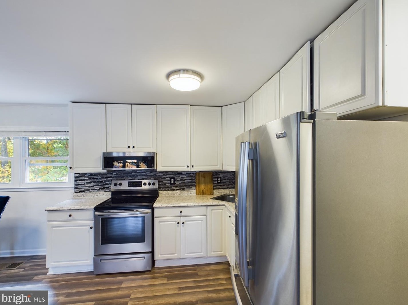 4801 Kempair Dr, Woodbridge VA  22193-4632 exterior