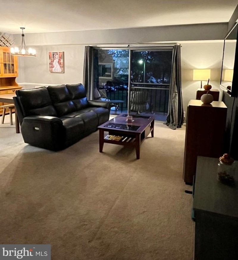 12658 Dara Dr #304, Woodbridge, VA 22192