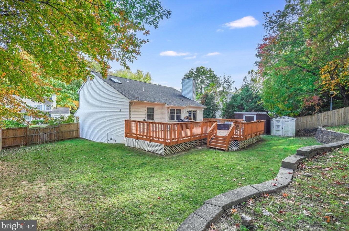 13464 Photo Dr, Woodbridge VA  22193-3930 exterior