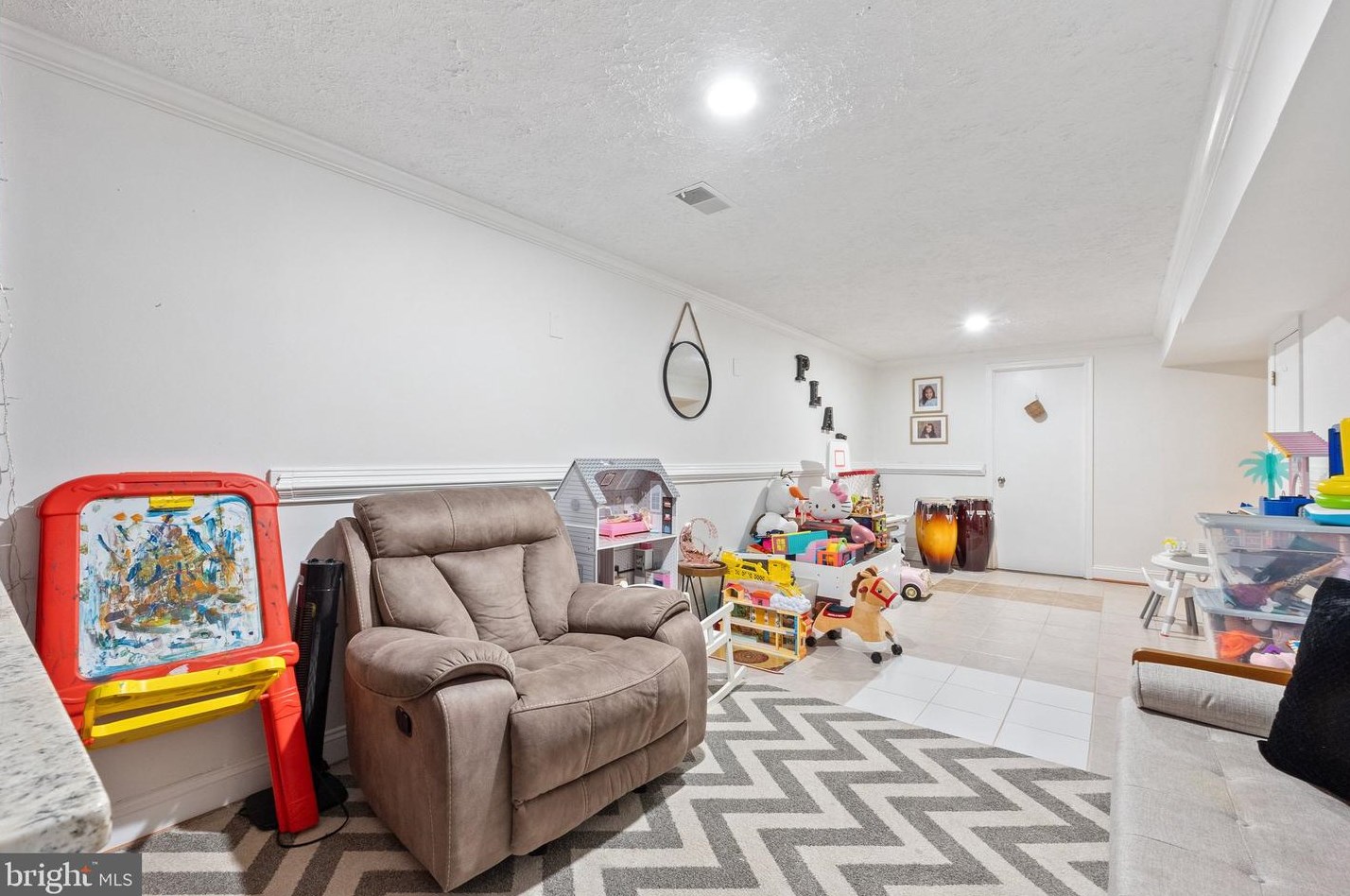 4562 Rincon Pl, Dumfries VA  22025-1044 exterior
