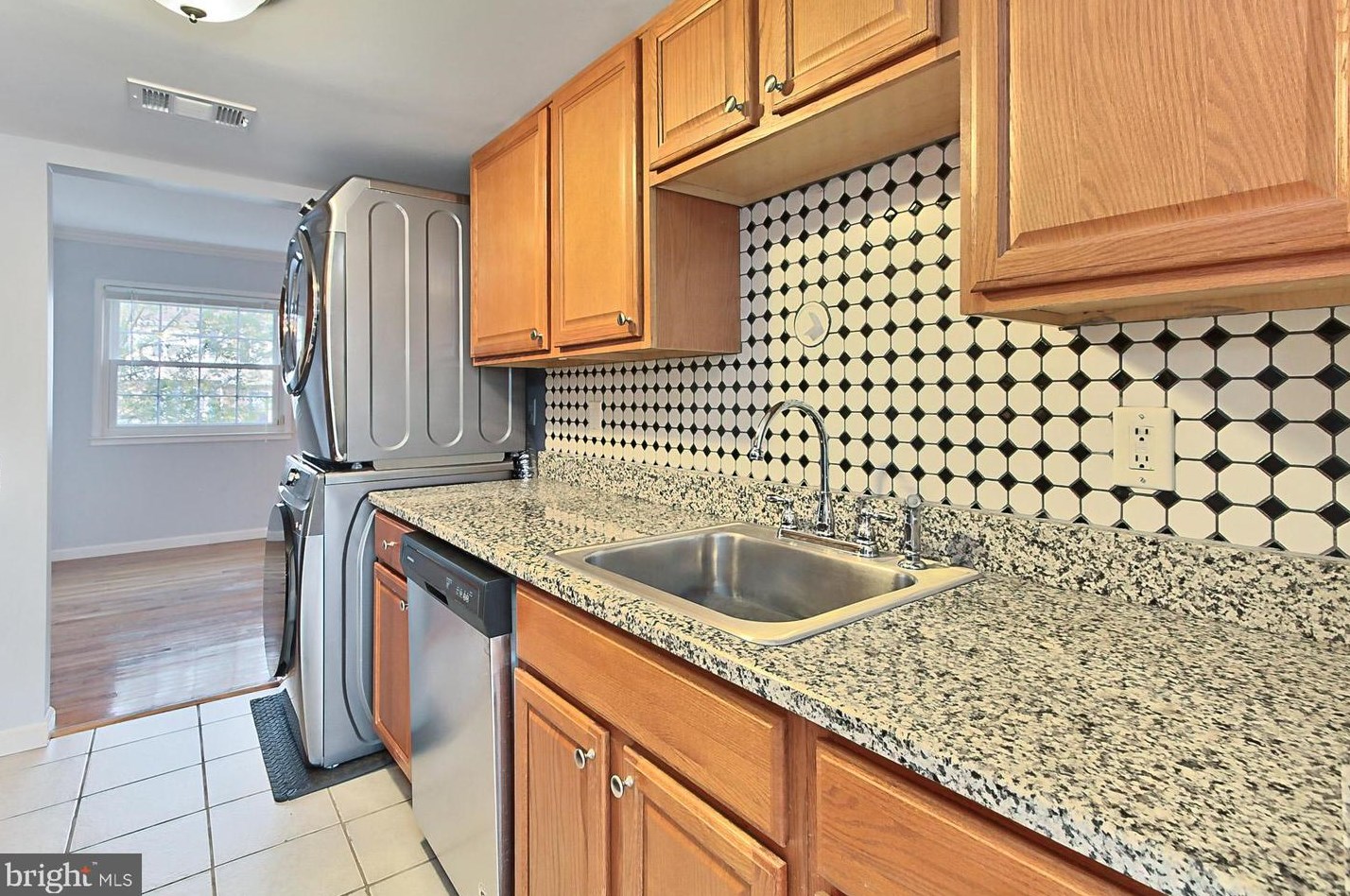 2419 Kilpatrick Pl, Dumfries VA  22026-2539 exterior