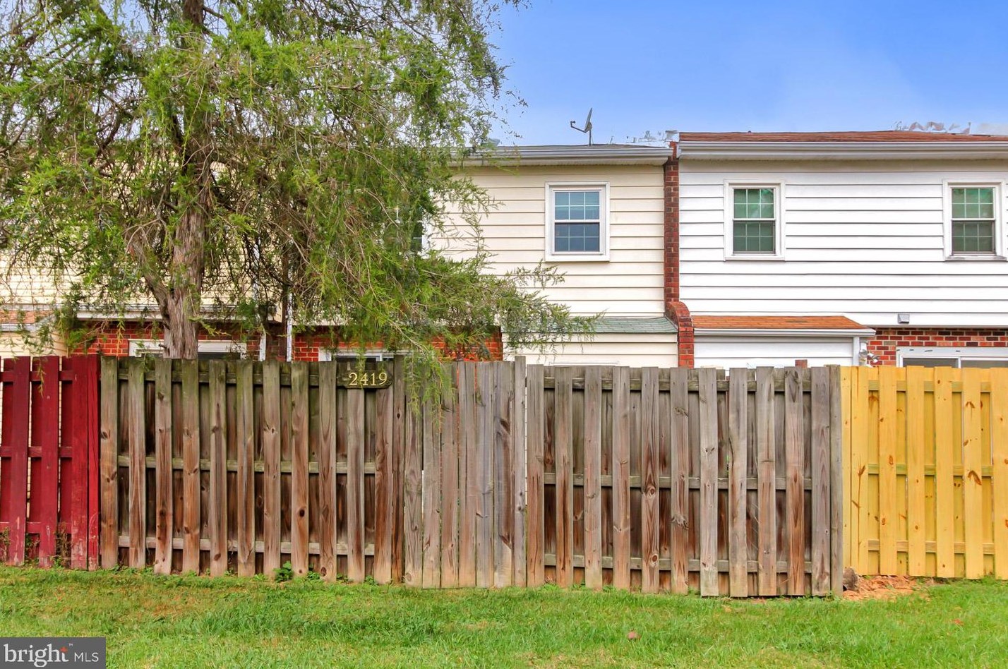 2419 Kilpatrick Pl, Dumfries VA  22026-2539 exterior