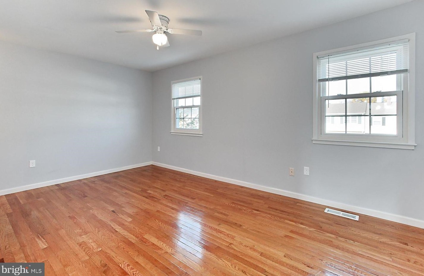 2419 Kilpatrick Pl, Dumfries VA  22026-2539 exterior