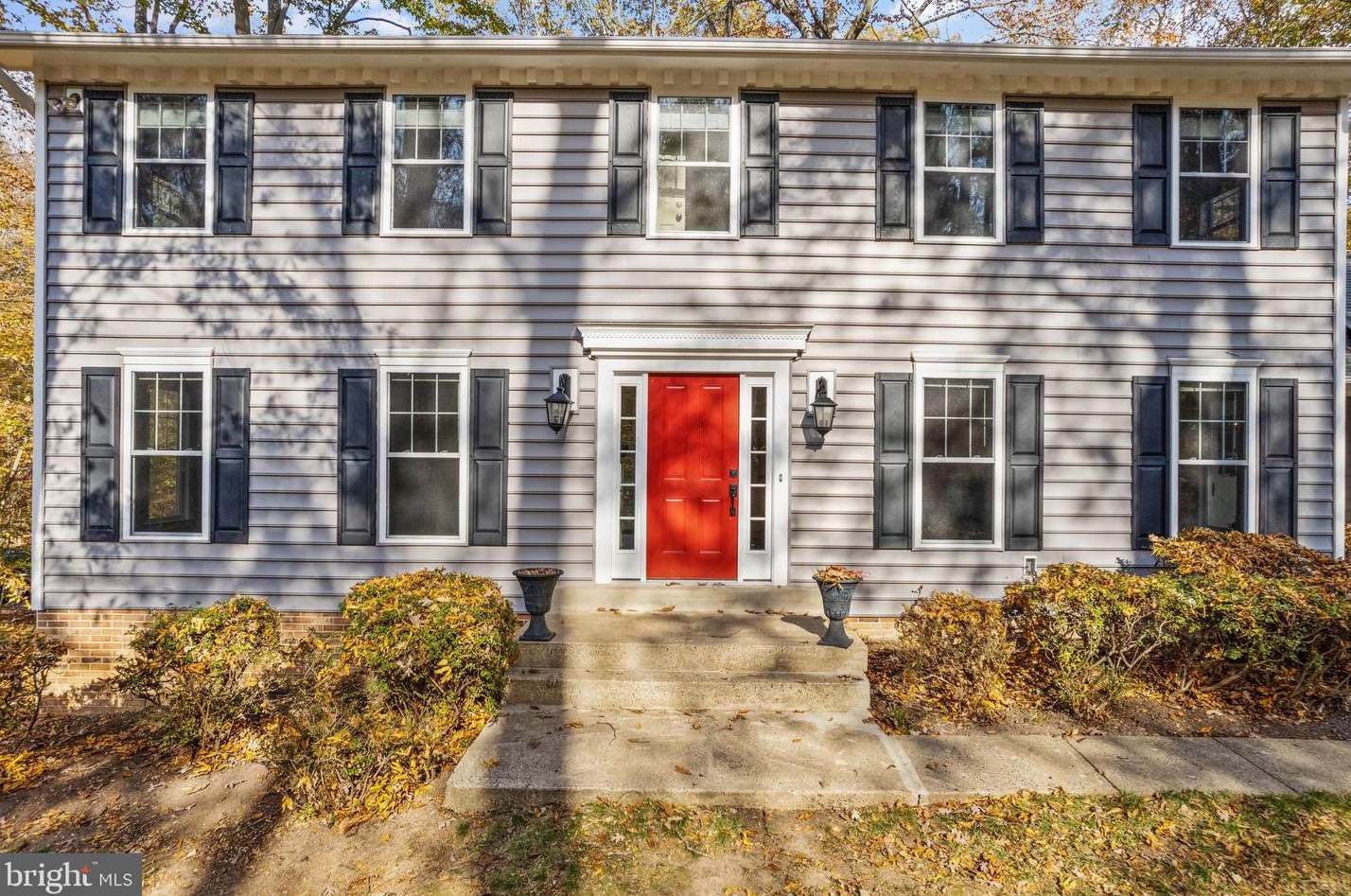 8084 Counselor Rd, Manassas VA  20112-4752 exterior