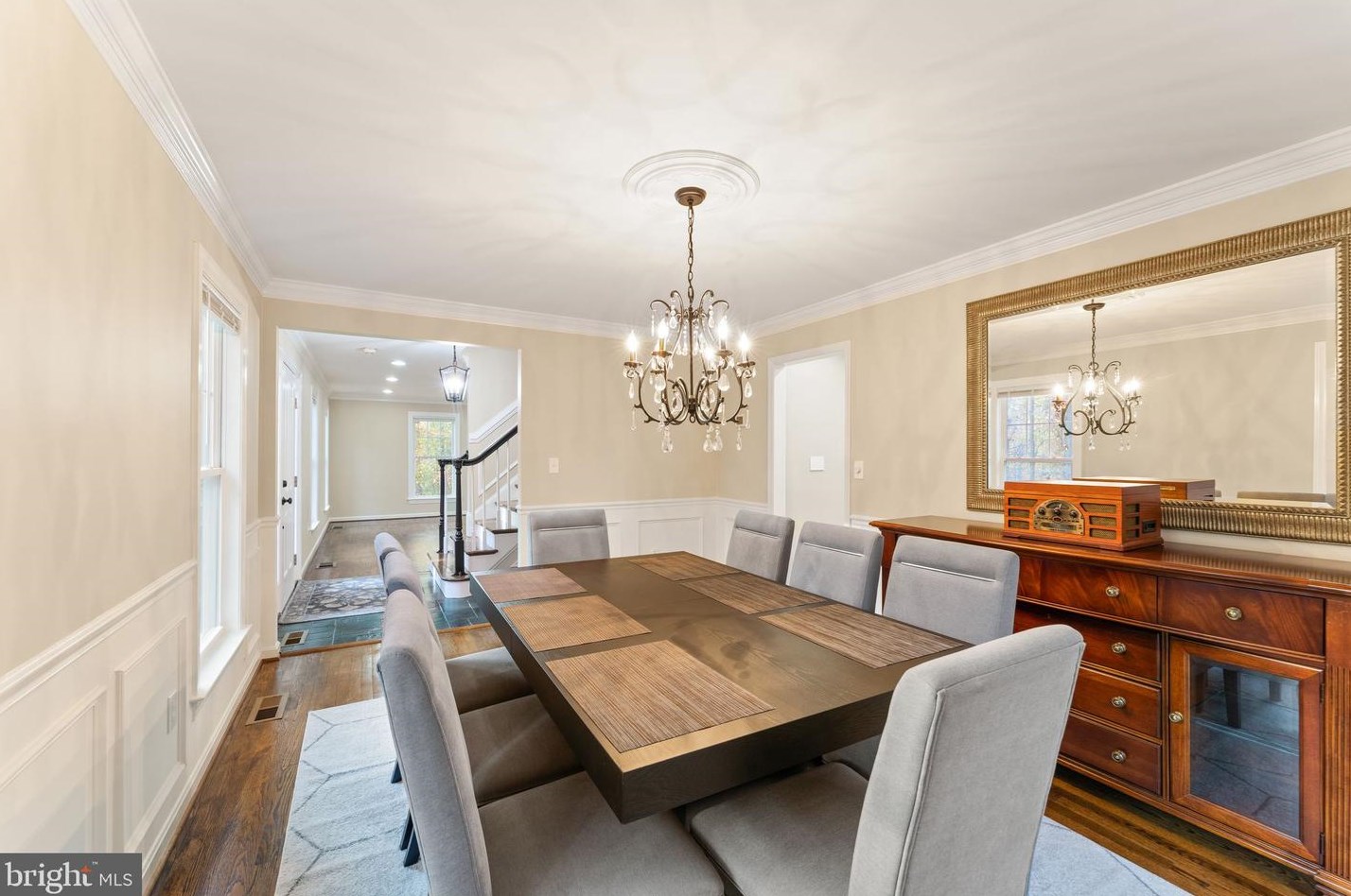 8084 Counselor Rd, Manassas VA  20112-4752 exterior