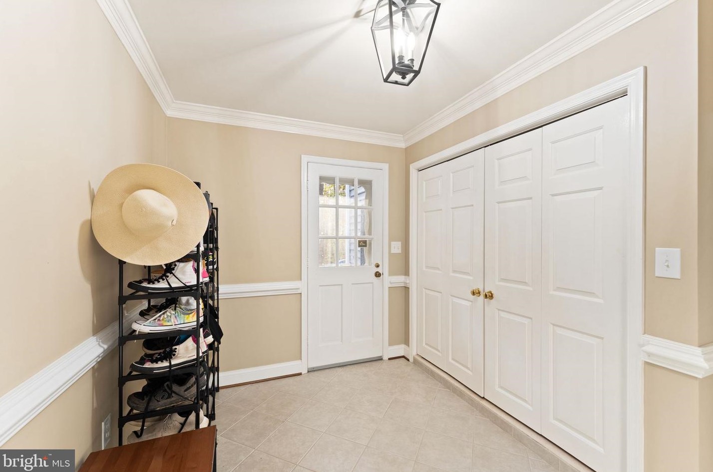 8084 Counselor Rd, Manassas VA  20112-4752 exterior