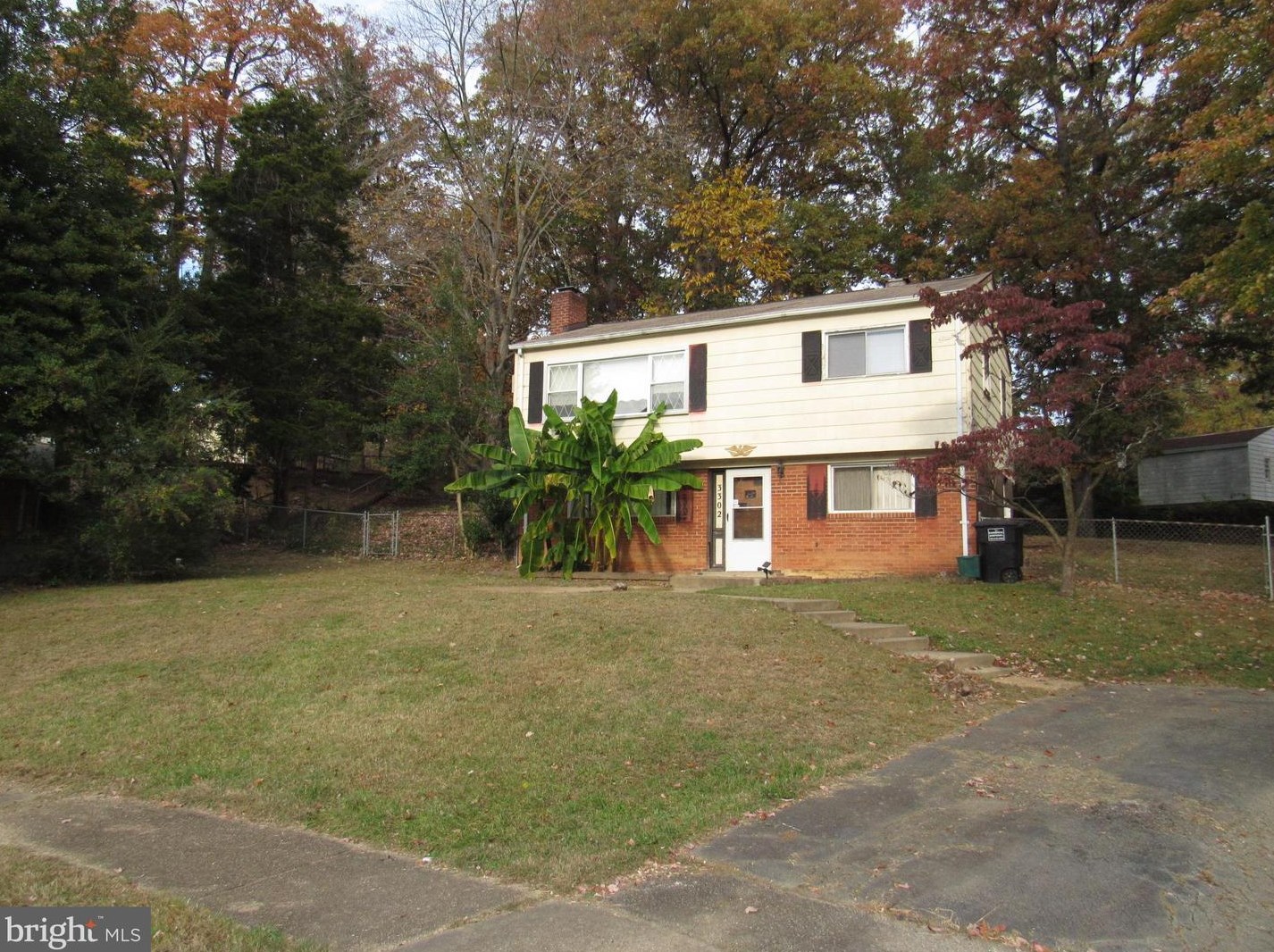 3302 Bellflower Ct, Woodbridge, VA 22193-1527