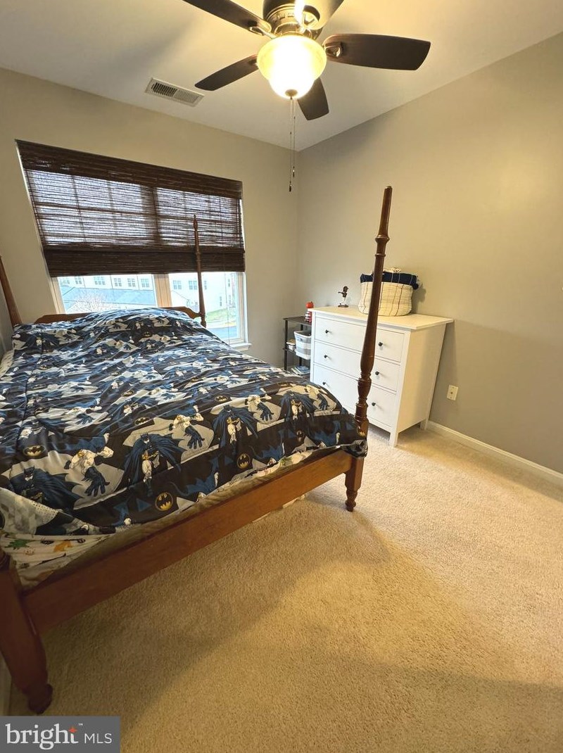 9283 Alvyn Lake Cir, Bristow VA  20136-6149 exterior