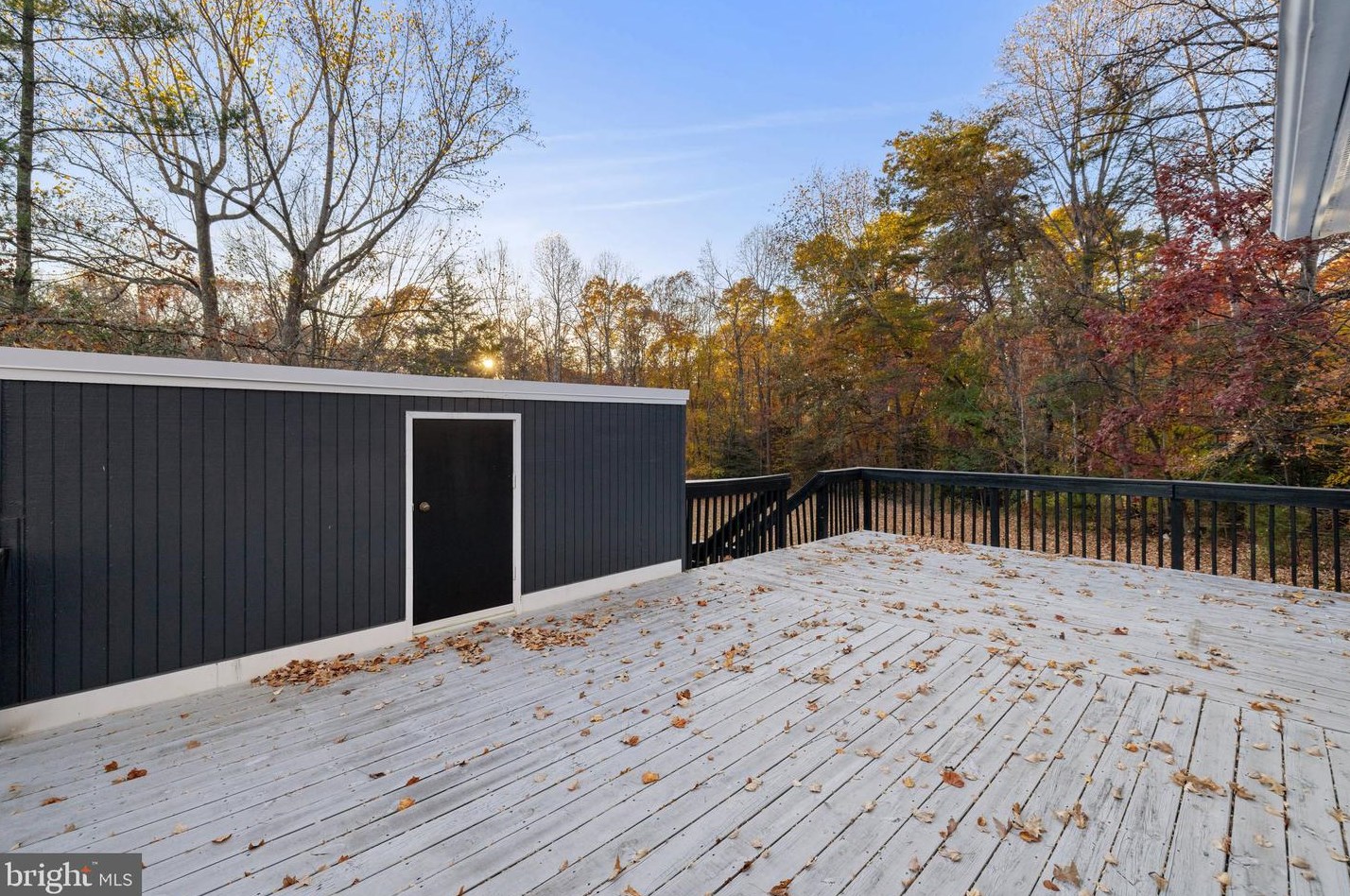 8110 King Arthurs Ct, Manassas VA  20112-3522 exterior