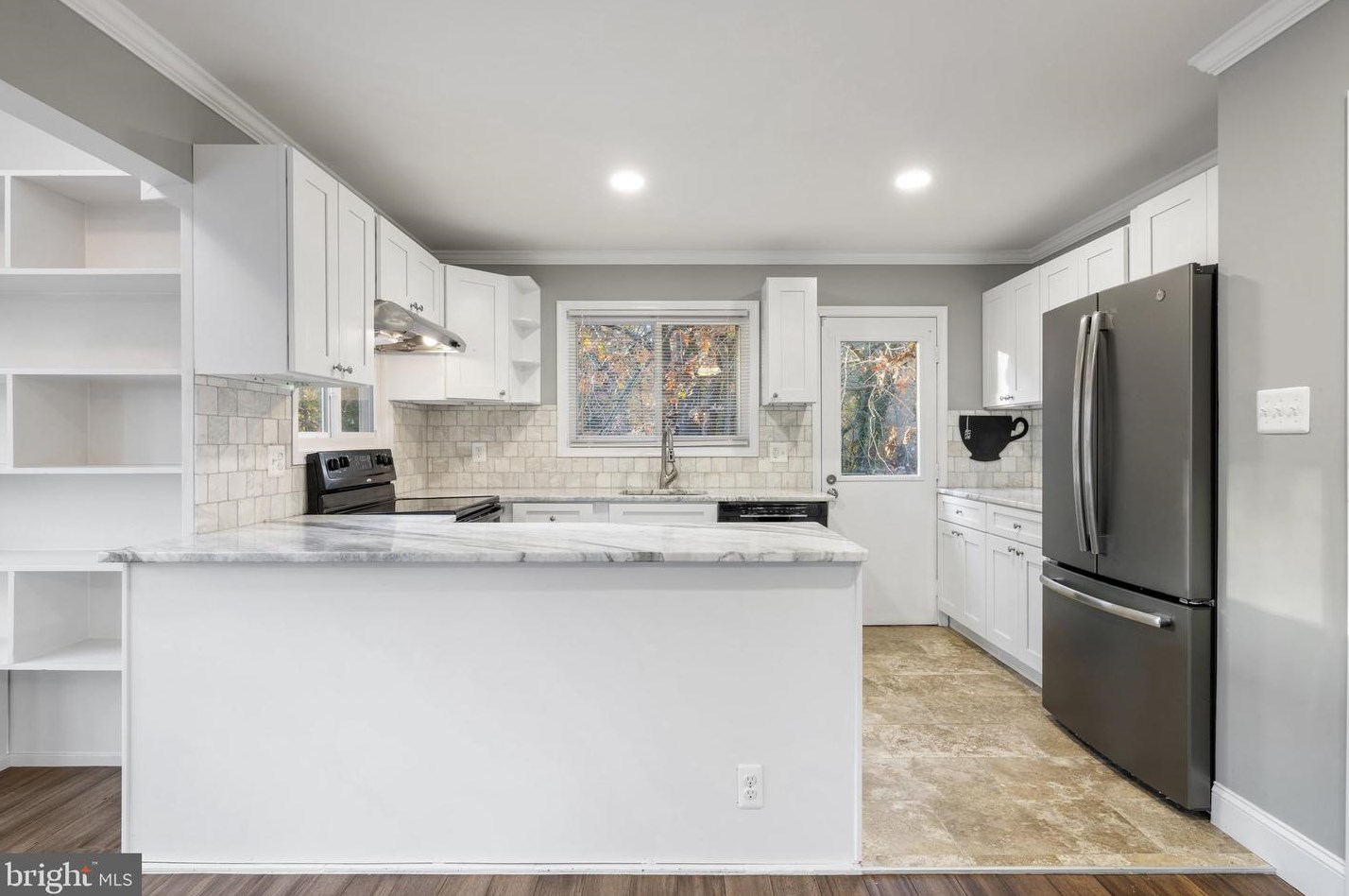 8110 King Arthurs Ct, Manassas VA  20112-3522 exterior