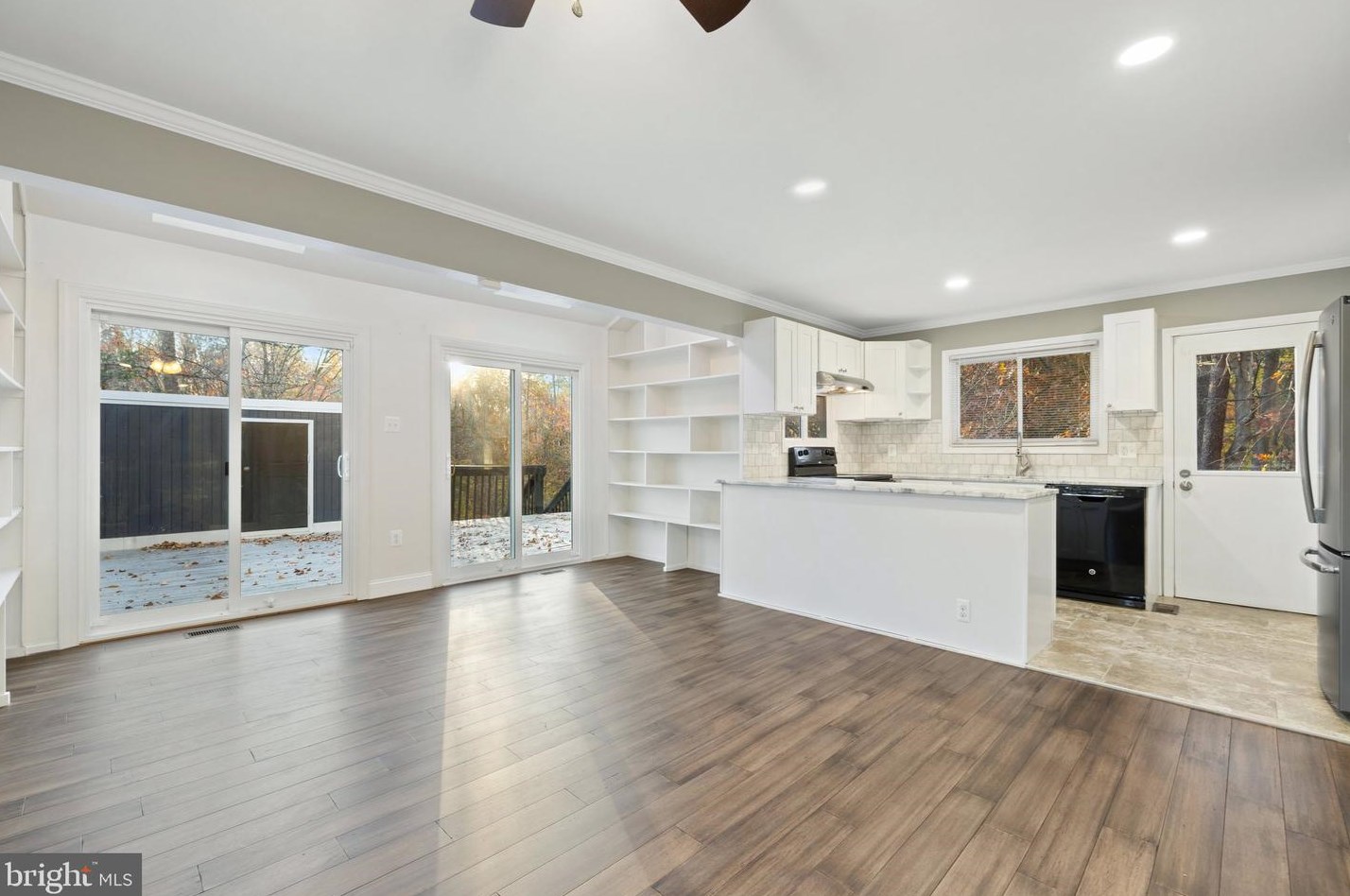 8110 King Arthurs Ct, Manassas VA  20112-3522 exterior