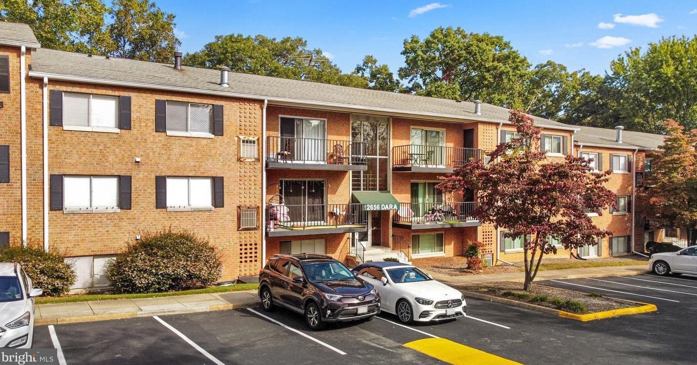 12658 Dara Dr #304, Woodbridge, VA 22192