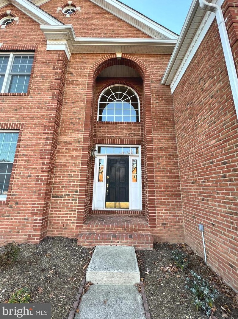 5920 Interlachen Ct, Haymarket, VA 20169
