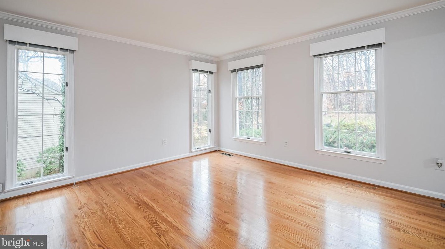 13003 Montpelier Ct, Woodbridge, VA 22192