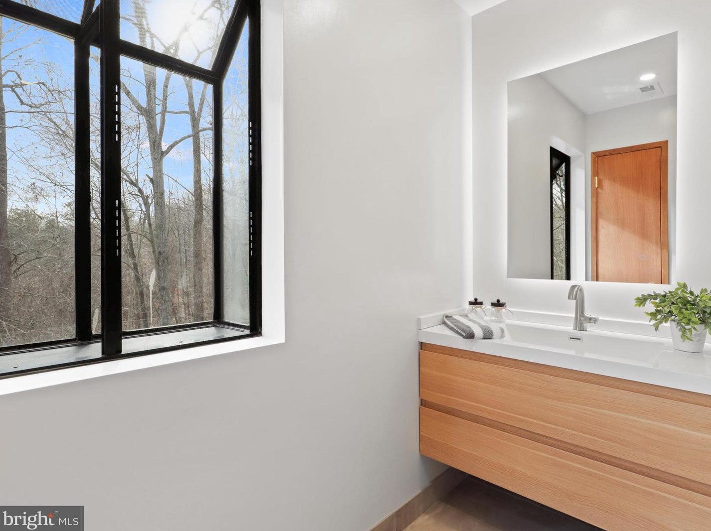 6111 Turkey Run Ct, Manassas VA  20112-3026 exterior
