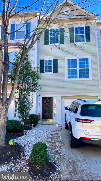 12519 Heykens Ln, Bristow, VA 20136