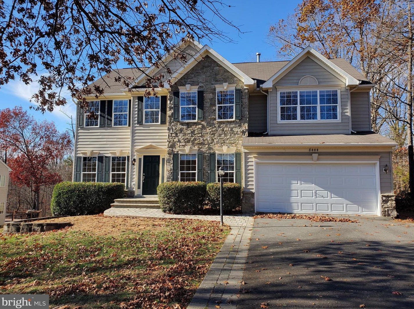8444 Summer Breeze Pl, Manassas, VA 20112