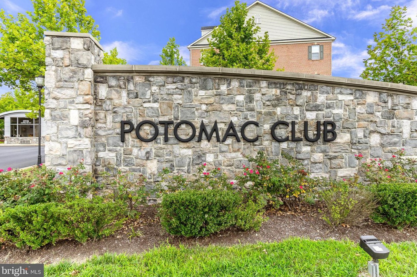 14809 Potomac Branch Dr, Woodbridge, VA 22191-4047