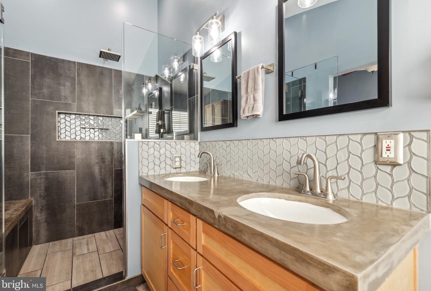 11083 Doubleday Ln, Manassas VA  20109-8273 exterior