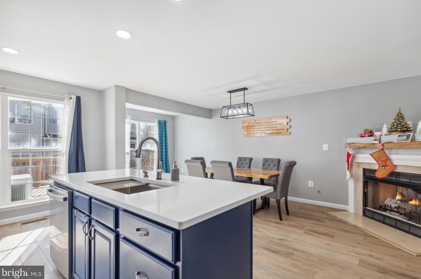 11083 Doubleday Ln, Manassas VA  20109-8273 exterior