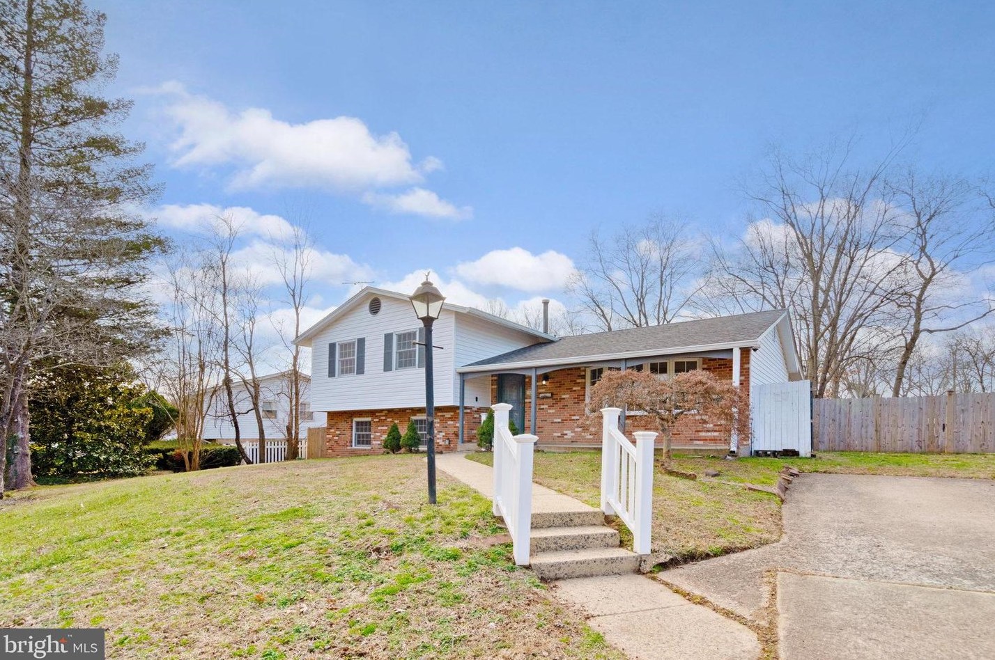 7389 Roxbury Ave, Manassas, VA 20109