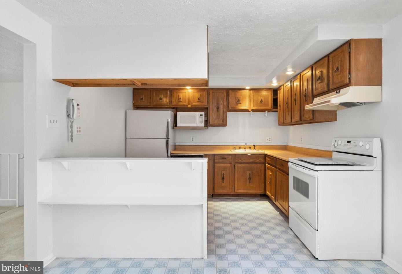 13700 Mayfair Ct, Woodbridge, VA 22193-4415