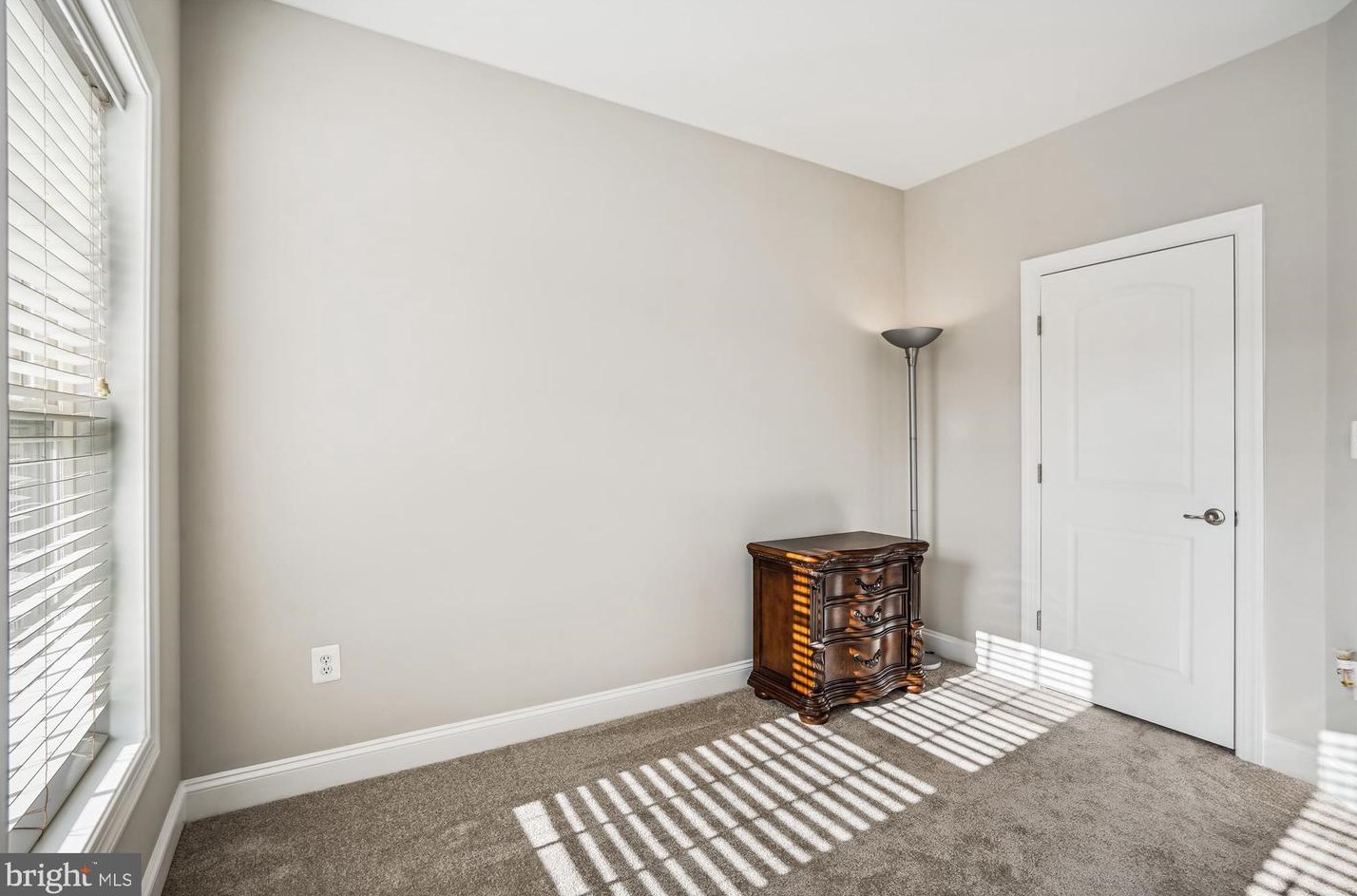16002 Greymill Manor Dr, Haymarket VA  20169-4960 exterior
