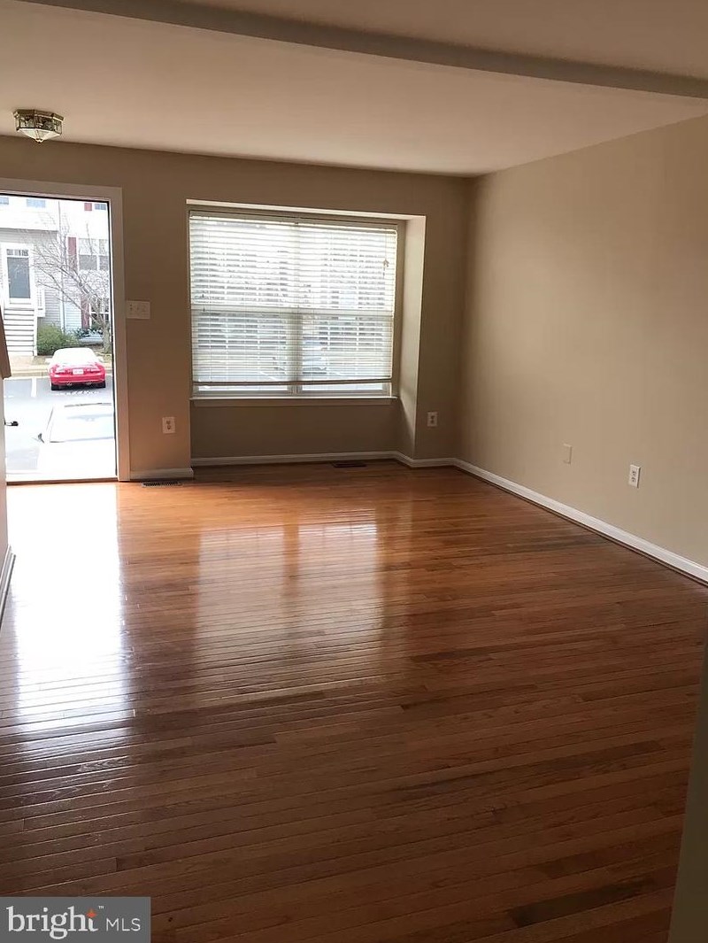 14304 Newbern Loop, Gainesville, VA 20155