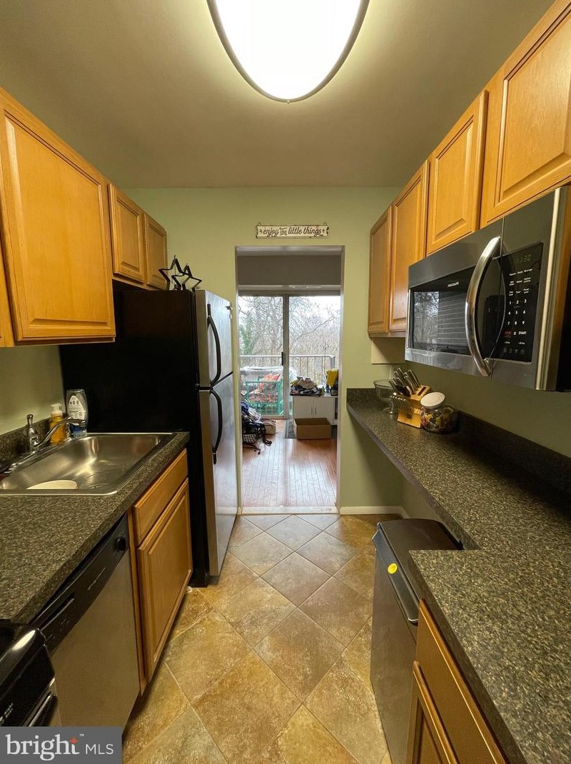 12703 Lotte Dr #202, Woodbridge, VA 22192