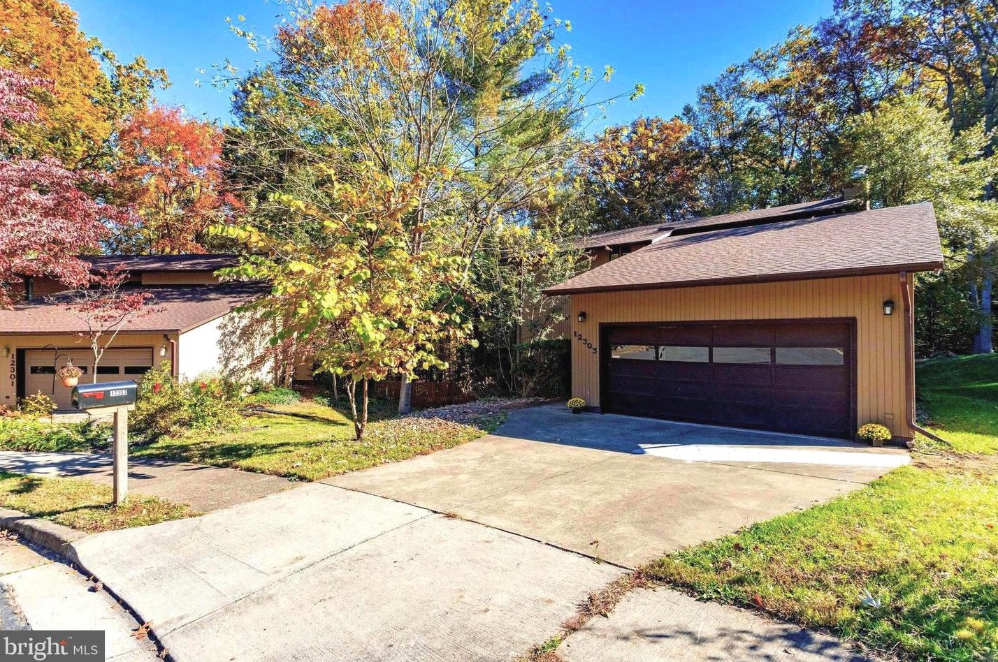 12303 Mulberry Ct, Woodbridge, VA 22192