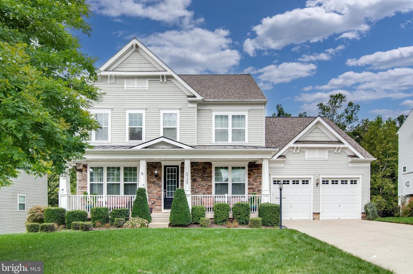 5726 Spriggs Meadow Dr, Woodbridge, VA 22193-6203