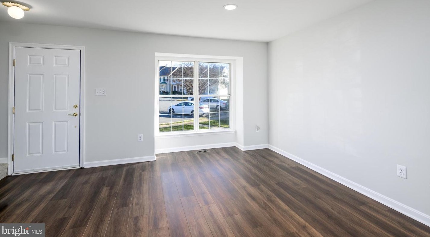 4226 Kenton Cir, Dumfries, VA 22025-1100