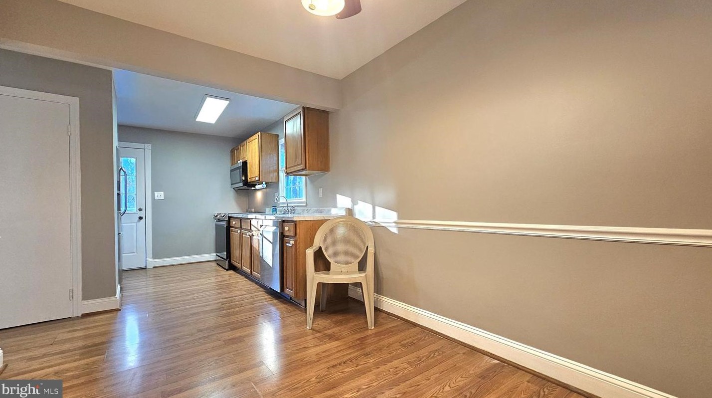 1934 Willow Ln, Woodbridge, VA 22191