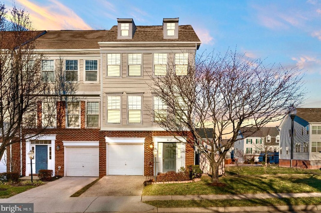 8185 Rainwater Cir, Manassas, VA 20111