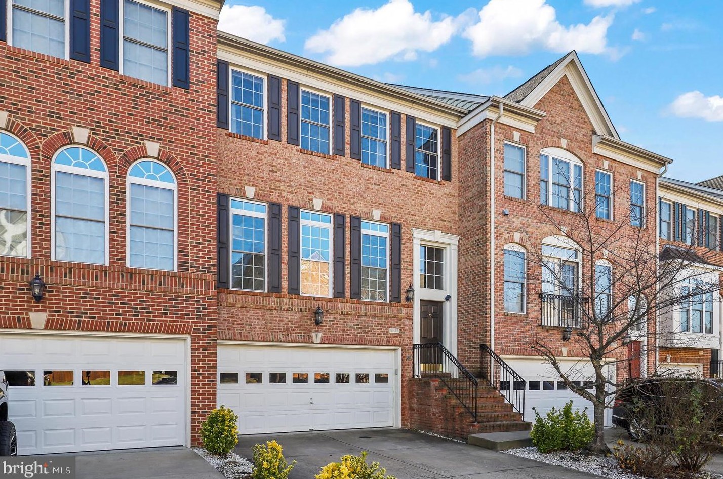 16498 Steerage Cir, Woodbridge, VA 22191-6026