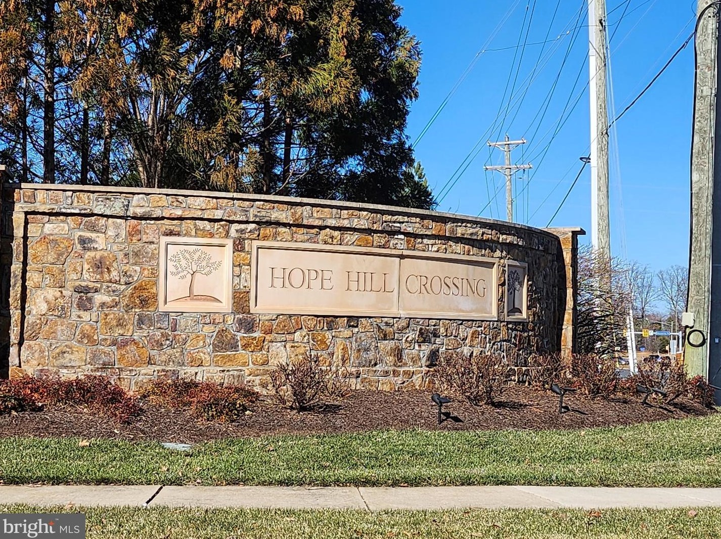 14943 Spriggs Tree Ln, Woodbridge, VA 22193-3195