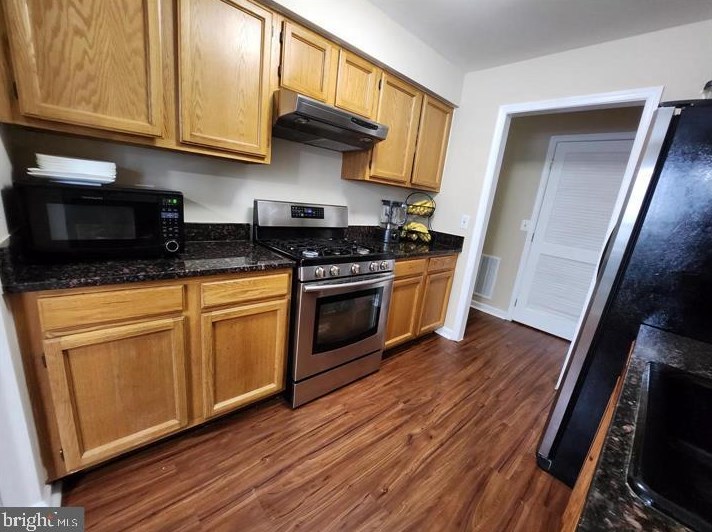 8058 Lisle Dr Apt 101, Manassas, VA 20109