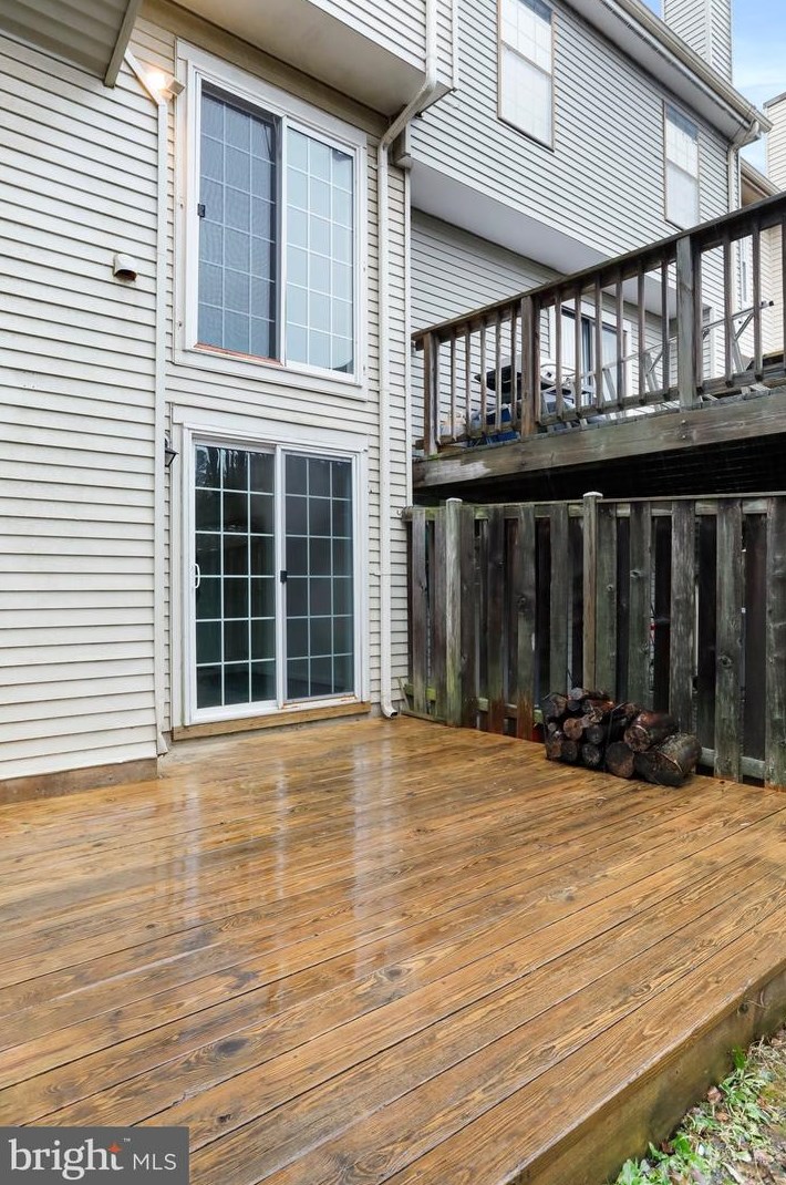 6683 Comanche Ct, Haymarket VA  20169-2937 exterior