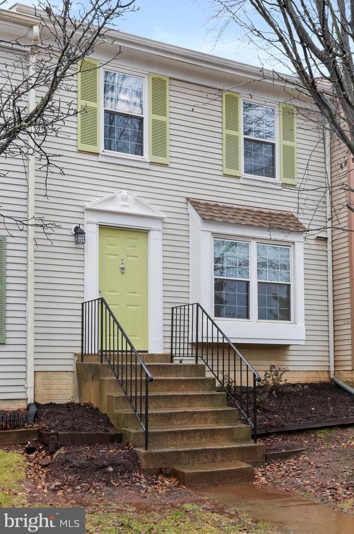 6683 Comanche Ct, Haymarket, VA 20169