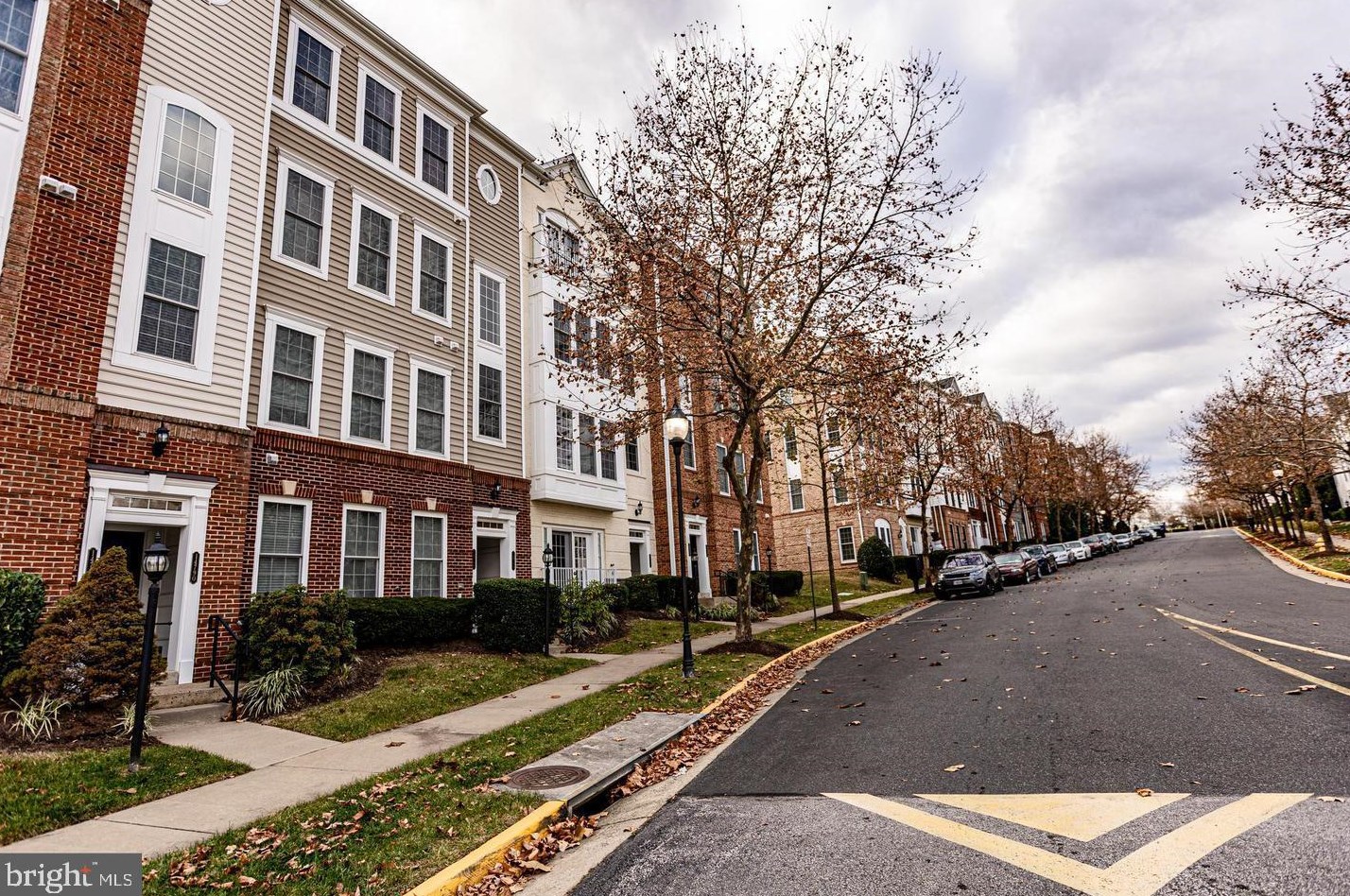 14786 Potomac Branch Dr, Woodbridge, VA 22191