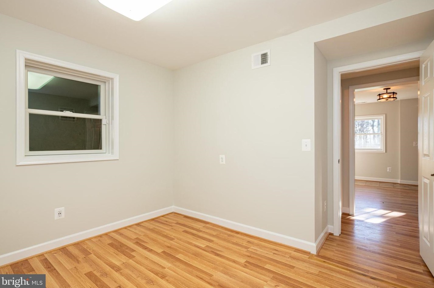 2656 Collins Ct, Haymarket VA  20169-1608 exterior