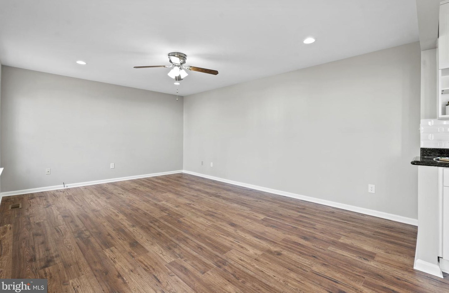 10549 Winged Elm Cir, Manassas VA  20110-2715 exterior