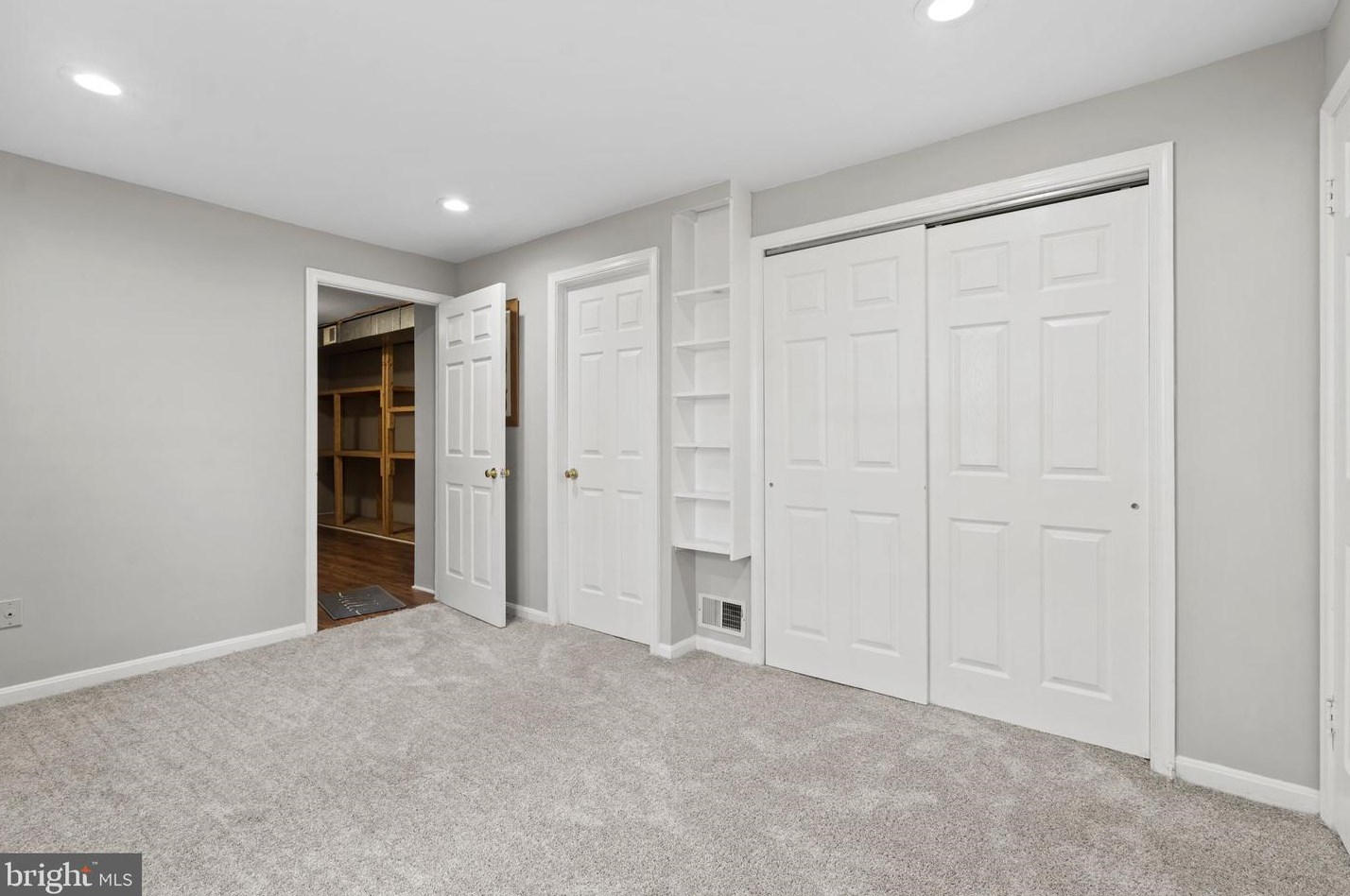 10549 Winged Elm Cir, Manassas VA  20110-2715 exterior