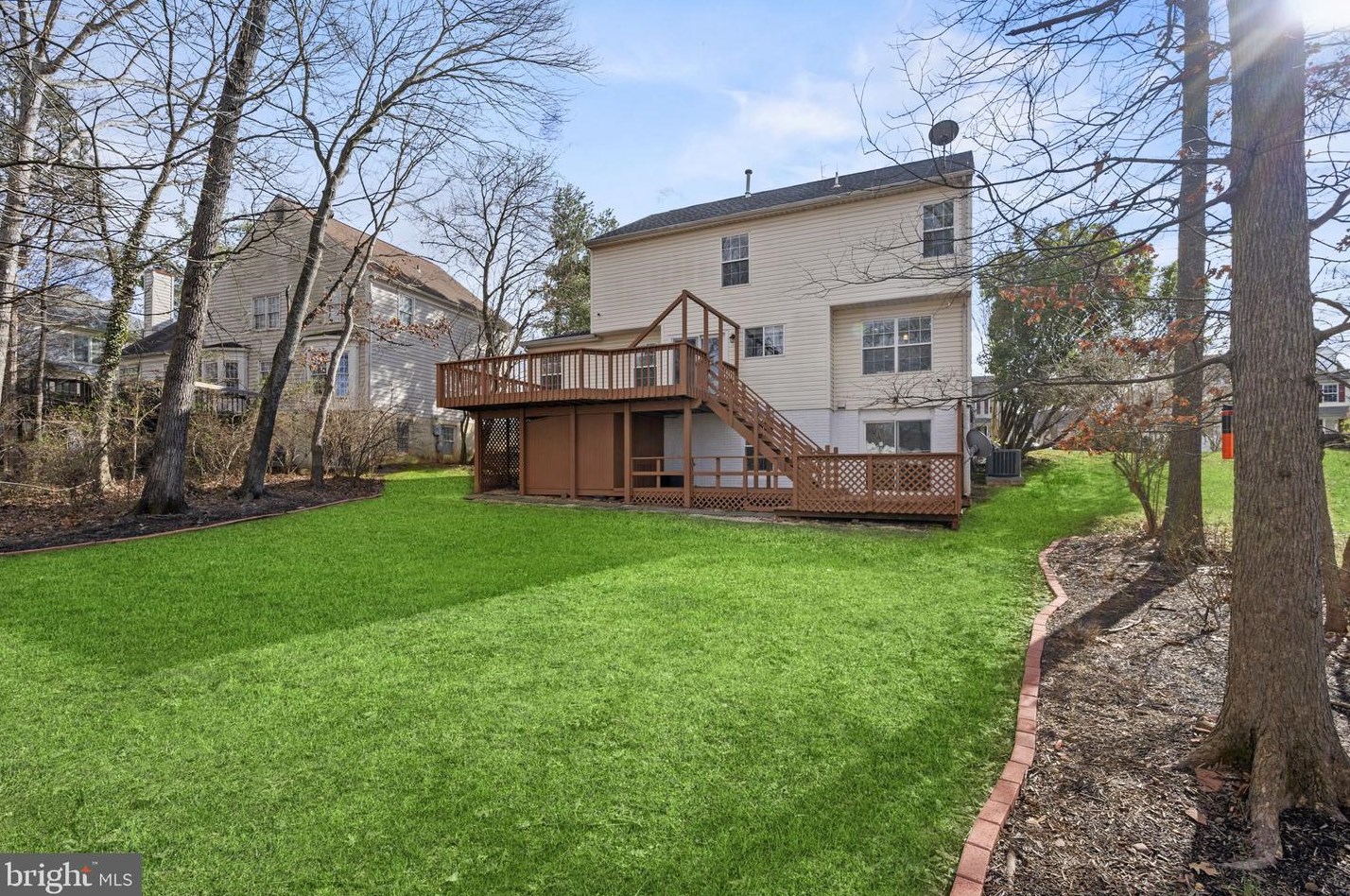 10549 Winged Elm Cir, Manassas VA  20110-2715 exterior